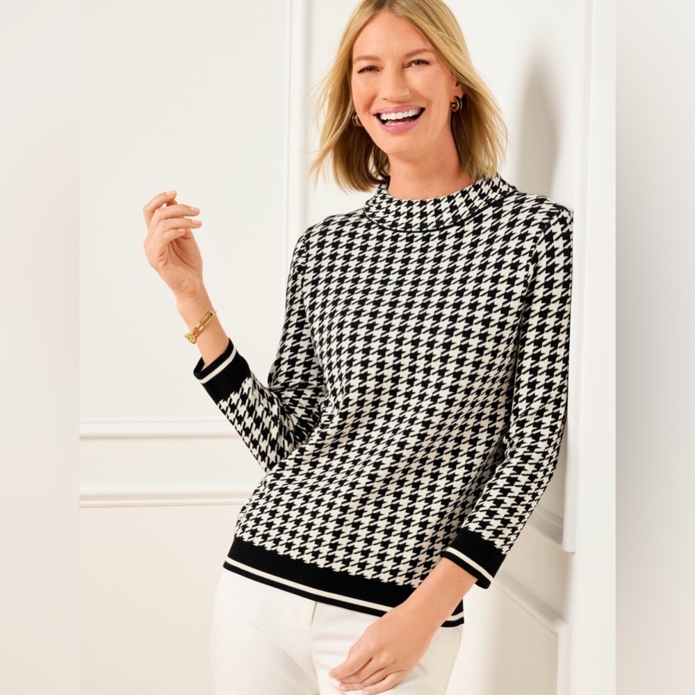 🖤🤍Talbots Black & White Houndstooth Sweater size M. Classic and NWOT